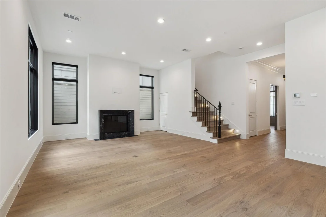 Photo of 25 Wentworth Gate Path