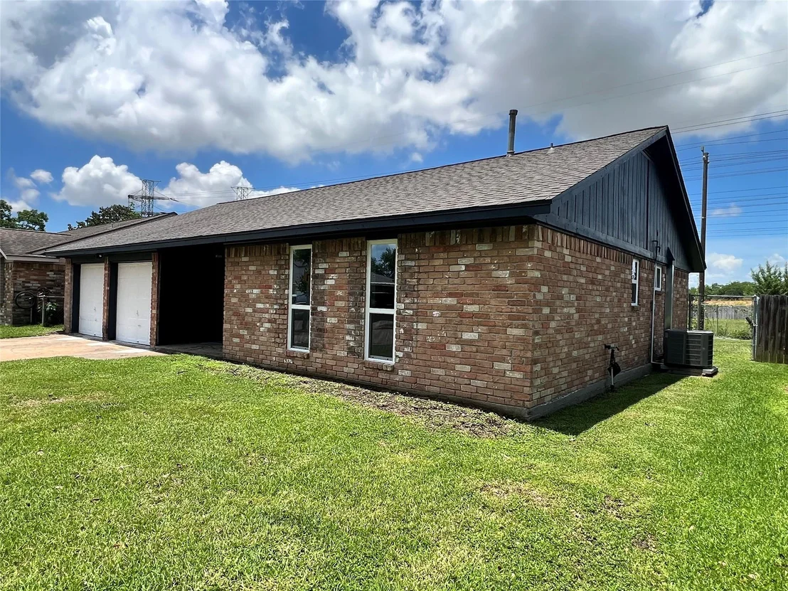 Photo of 4143 Bermuda Drive