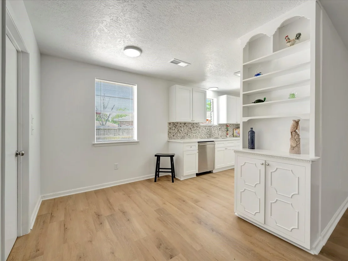 Photo of 1003 Richvale Lane