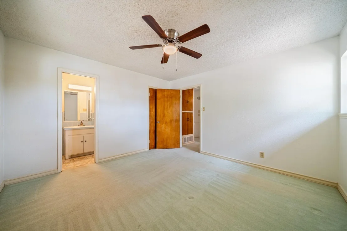 Photo of 2419 Henrietta Place