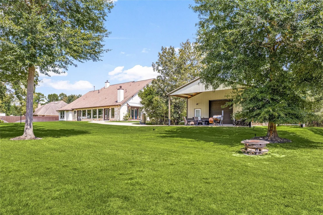 Photo of 8989 Stone Oak Drive