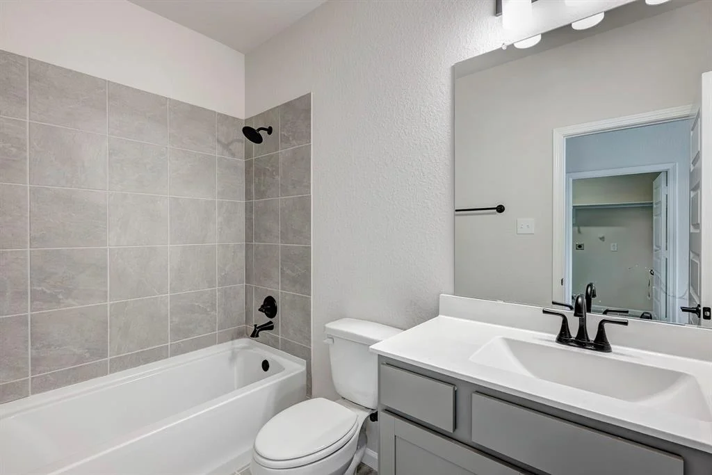 Photo of 32316 Bluetipped Dancer Court