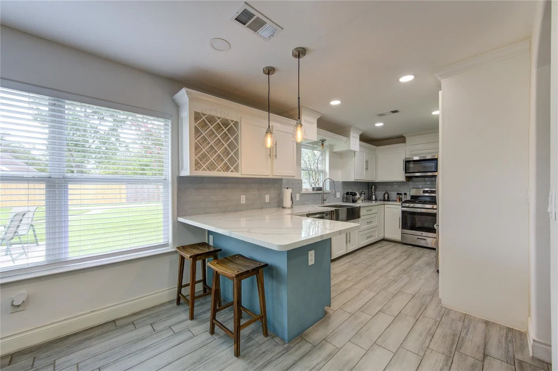 Photo of 7602 Hammerly Boulevard