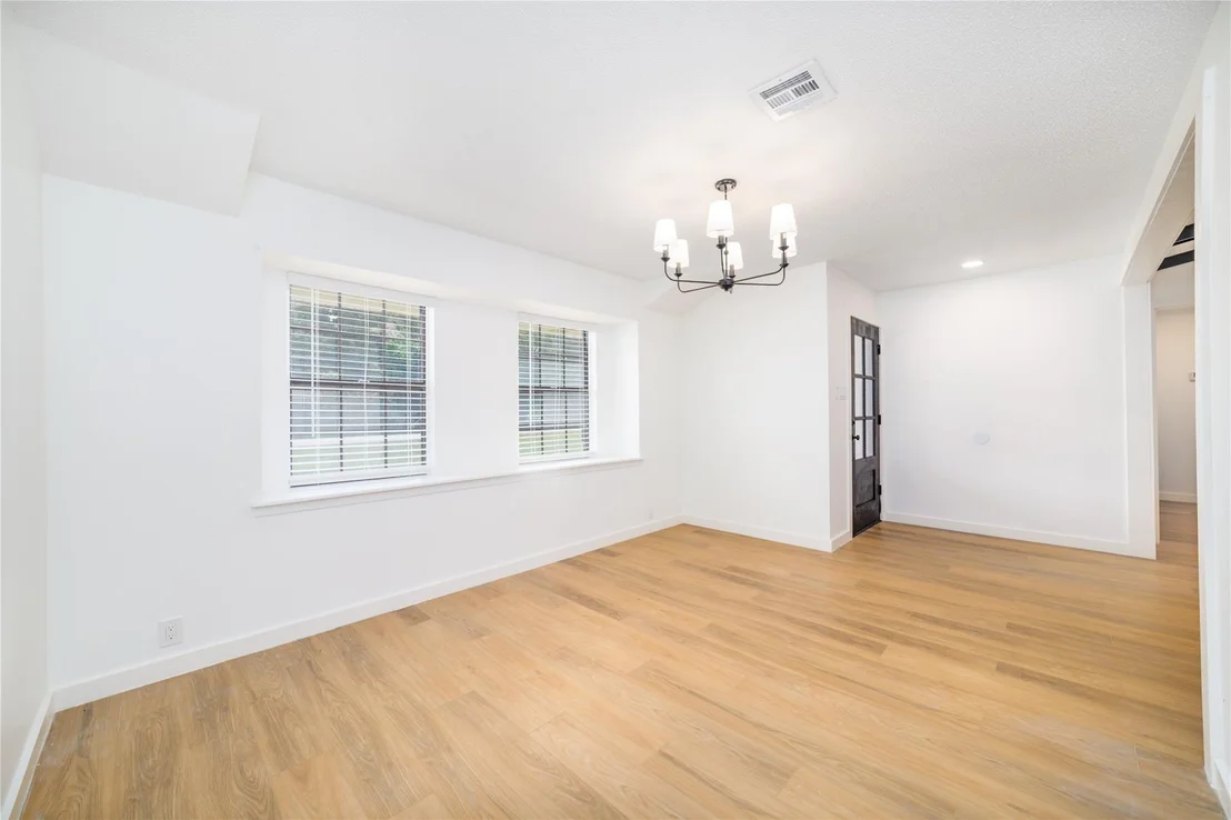 Photo of 3304 Bruce Hall Road