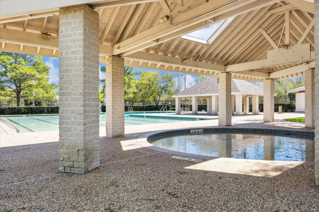 Photo of 16427 Clearcrest Drive