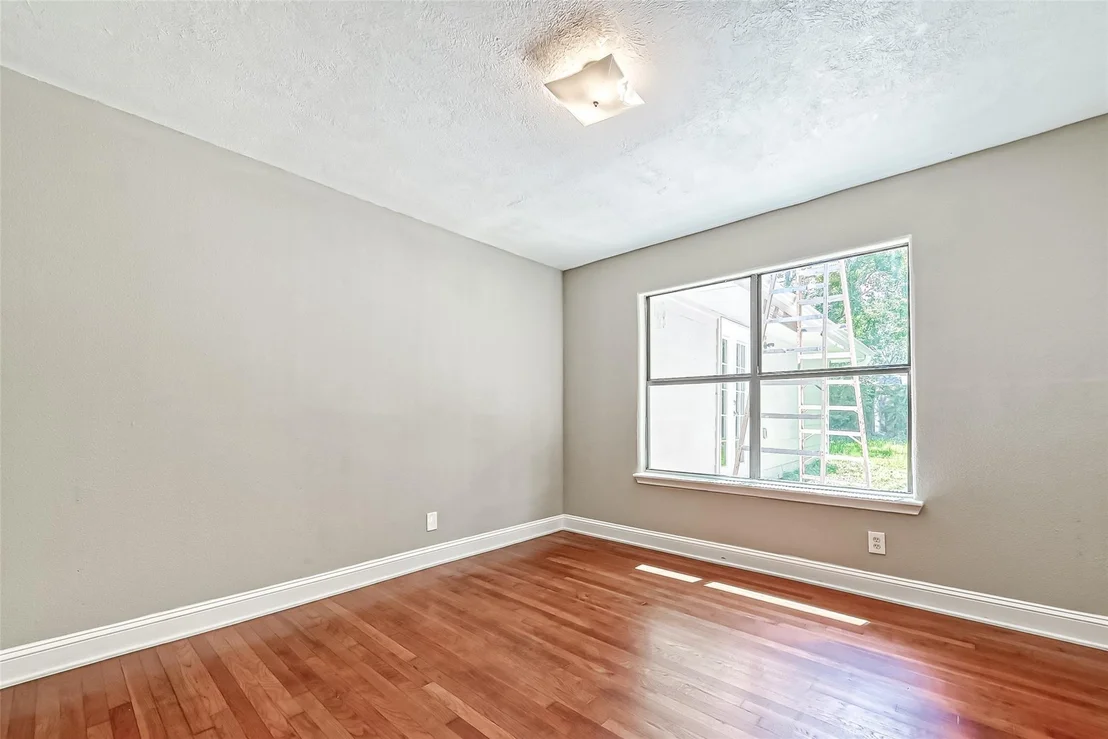 Photo of 1918 Westcrest Drive