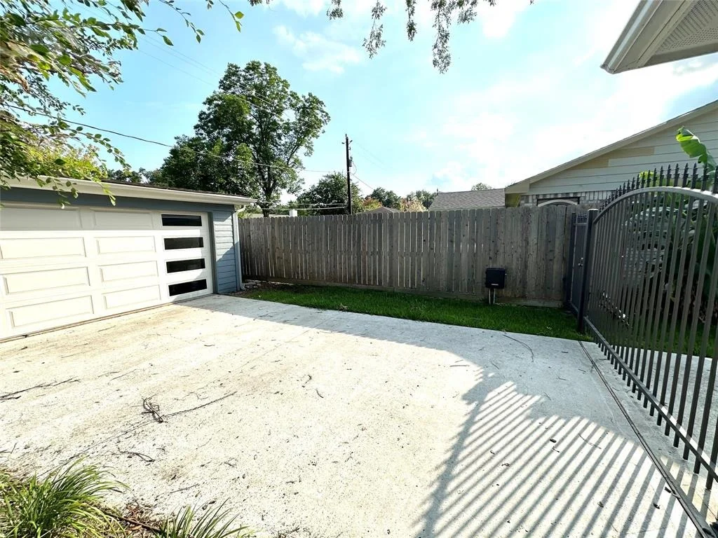 Photo of 5627 Cerritos Drive