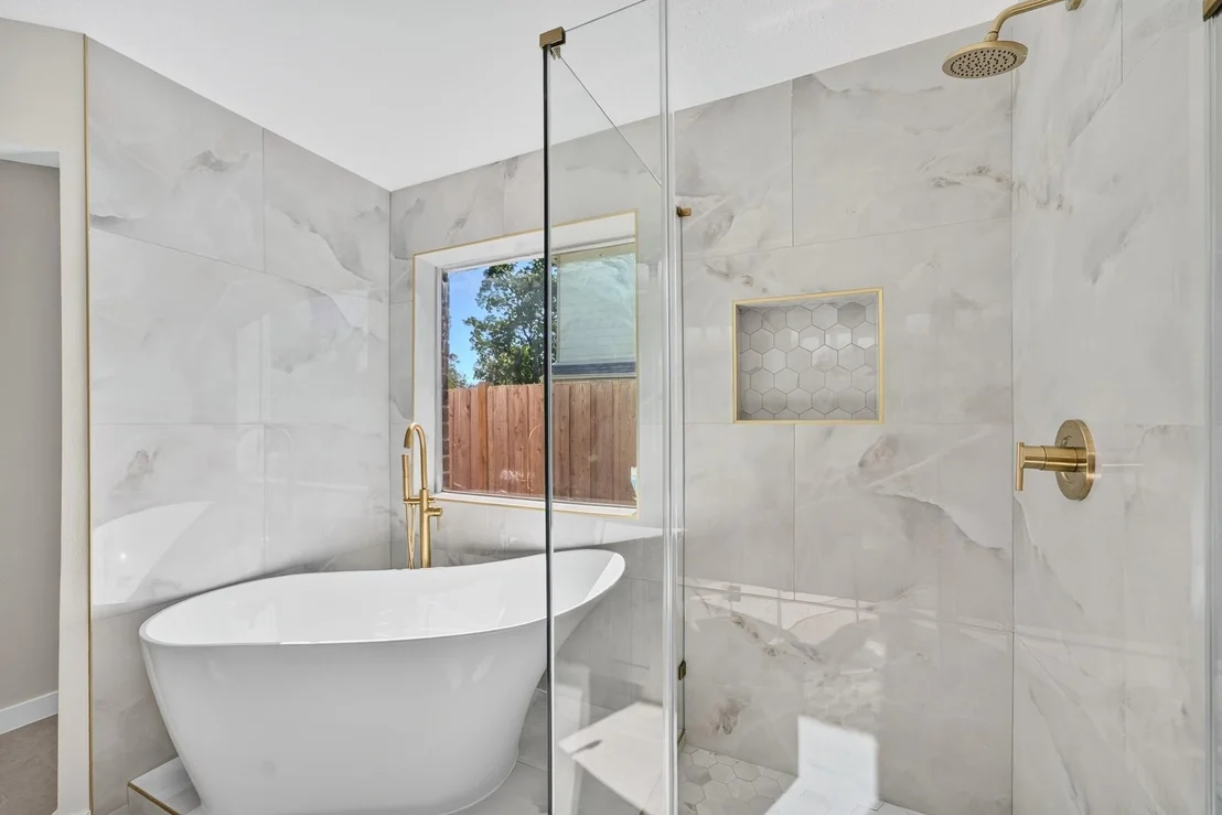 Photo of 2218 Pincher Creek Drive