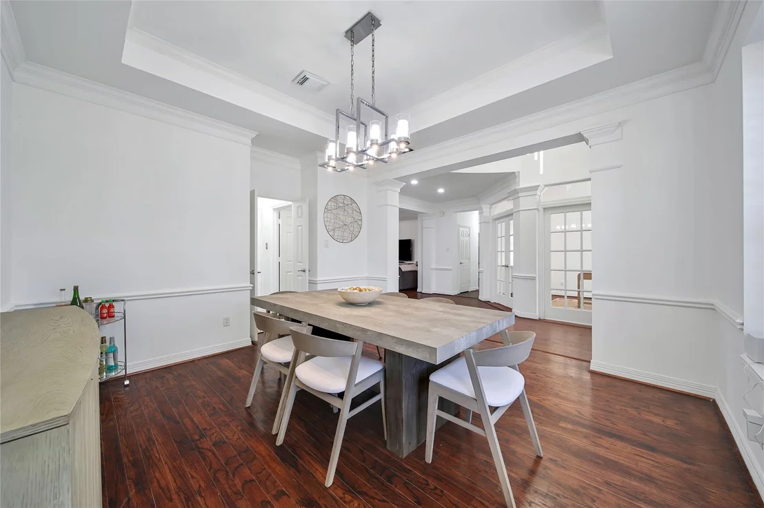 Photo of 15122 Windsdowne Lane