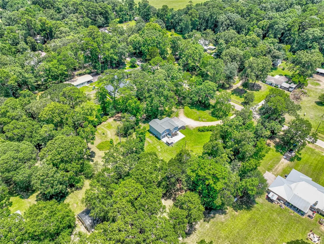 Photo of 445 County Road 3183 Road