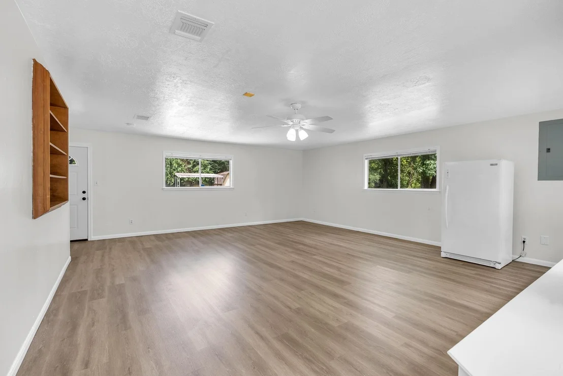 Photo of 33102 Rollingwood Drive