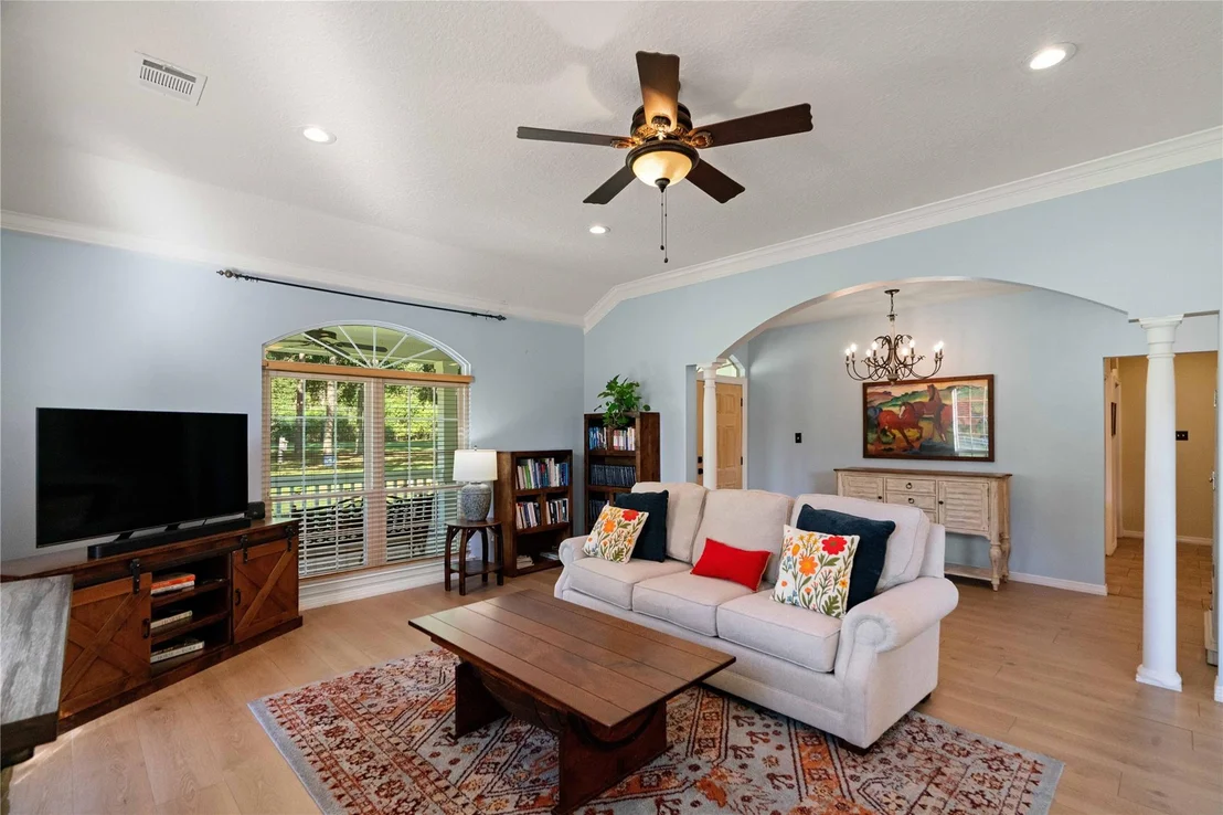 Photo of 28907 Valley Commons Drive