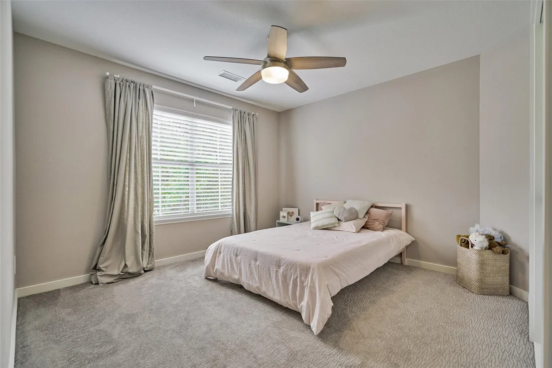 Photo of 38 E Gaslight Place