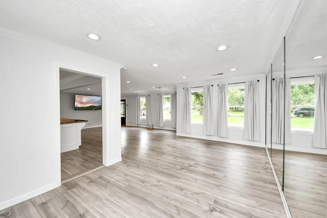 Photo of 7439 Santa Fe Drive