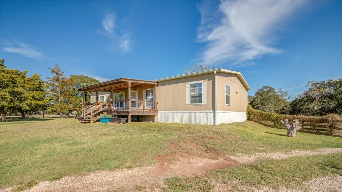 Photo of 4049 County Road 450