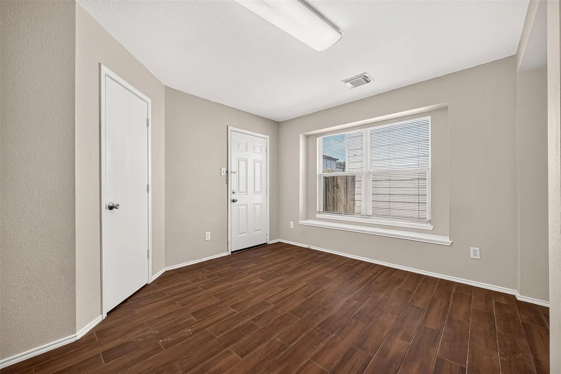 Photo of 12926 Valleygate Lane