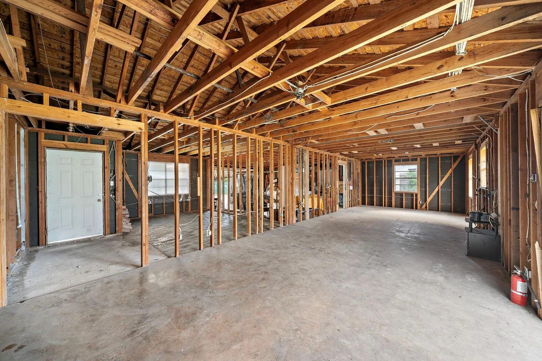 Photo of 7819 Edgeway Drive