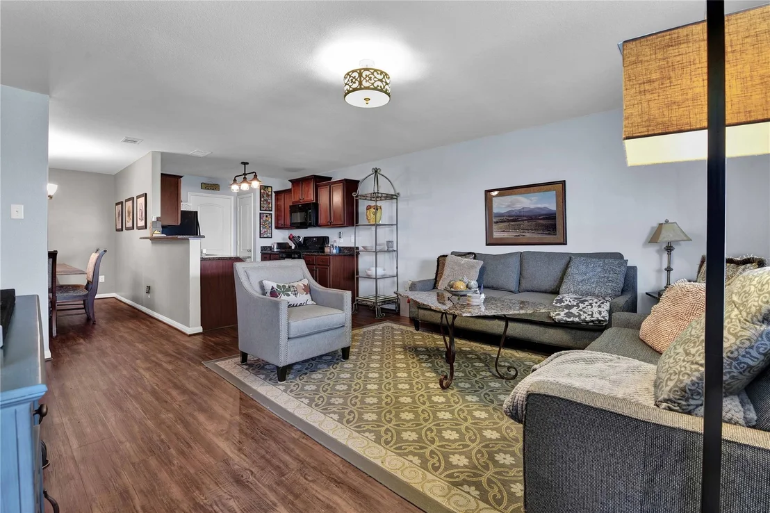 Photo of 1827 Garnet Breeze Drive
