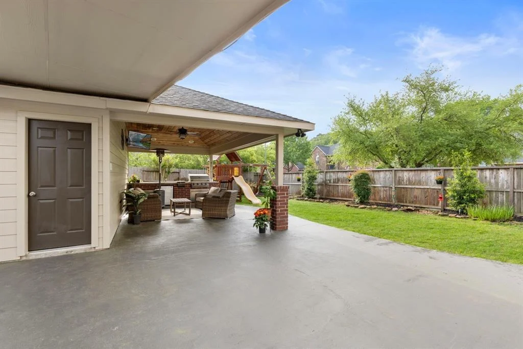 Photo of 20819 Pinebrook Hollow Lane