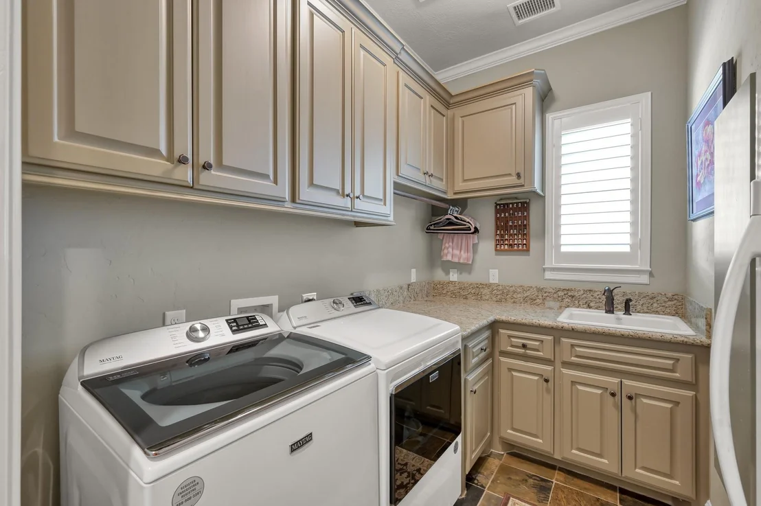 Photo of 12324 White Oak Point