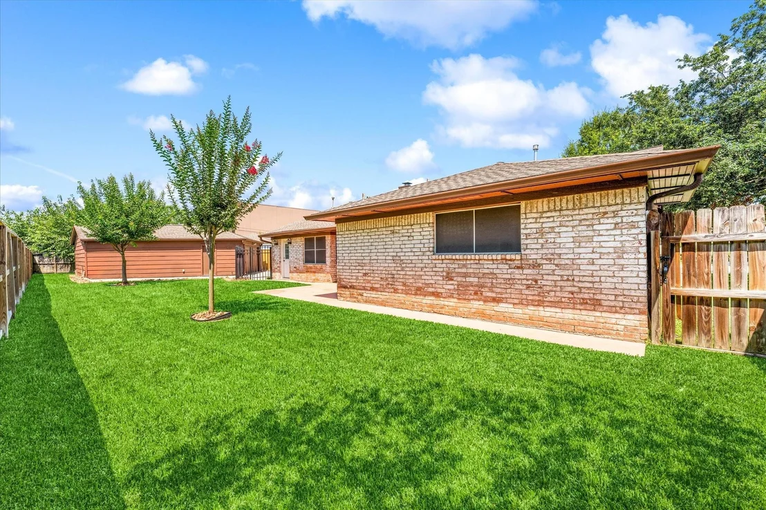 Photo of 4711 Carbrook Court