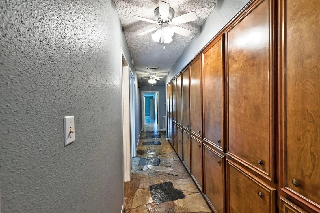 Photo of 15823 Stagecoach Road