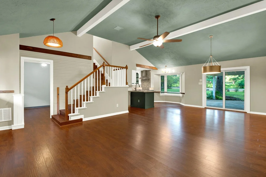 Photo of 15230 Stagecoach Road