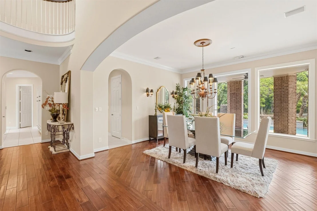 Photo of 5002 Regency Drive