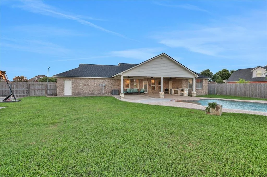 Photo of 9826 Palm Drive
