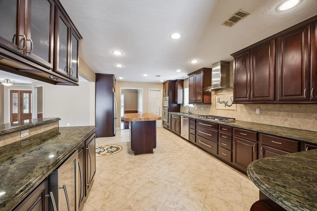 Photo of 7726 Meadowvale Drive