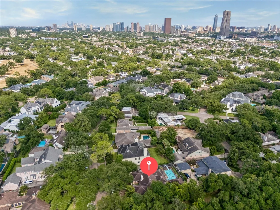 Photo of 802 Old Lake Road
