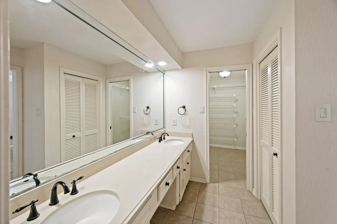 Photo of 3815 Lamplighter Circle