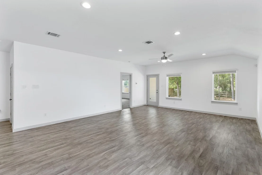 Photo of 103 Lakeway Circle