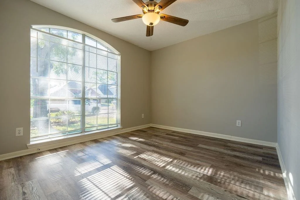 Photo of 9926 Goldenglade Drive