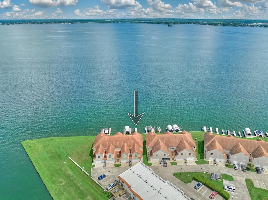 Photo of 4 Regency Point