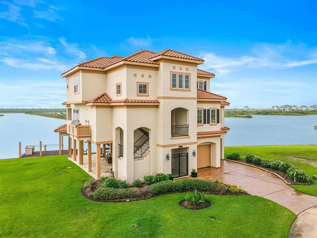 Photo of 21 Loggerhead