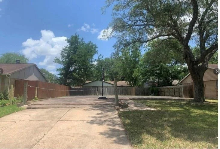 Photo of 6835 Tara Drive