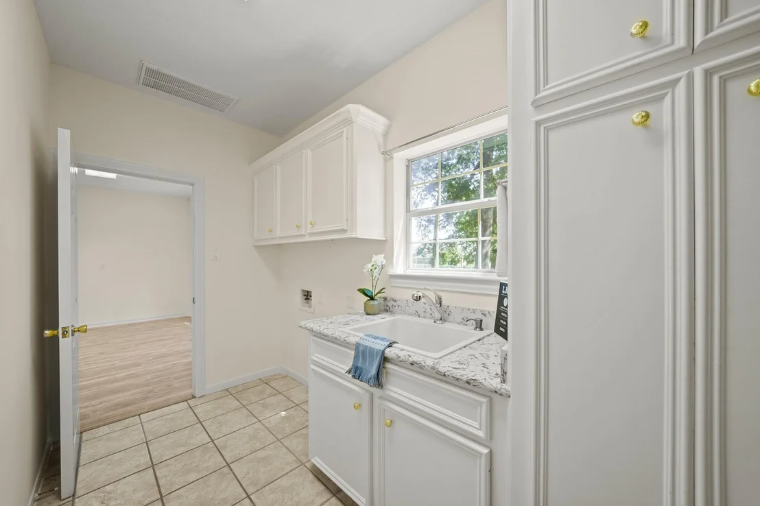 Photo of 12690 Longmire Way