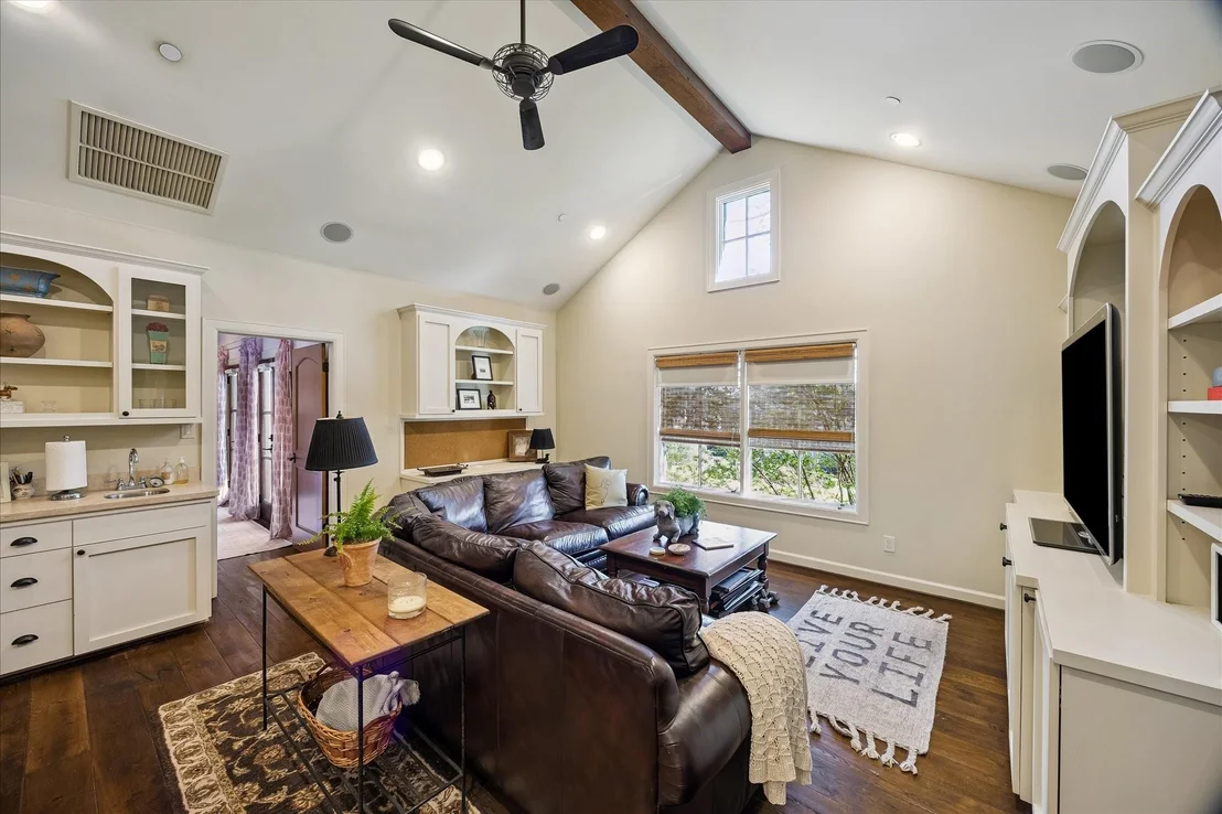 Photo of 8810 Echo Valley Drive