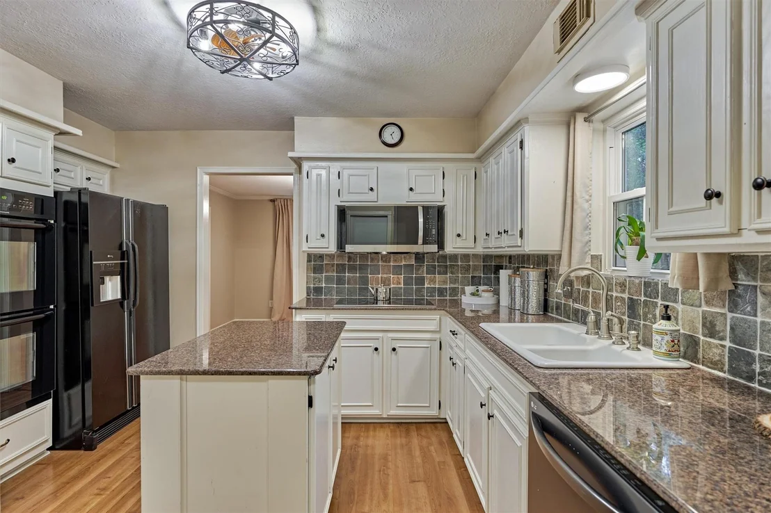 Photo of 12 Thimbleberry Court