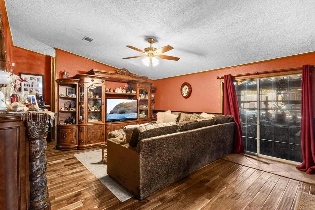 Photo of 5912 Mesquite Dr
