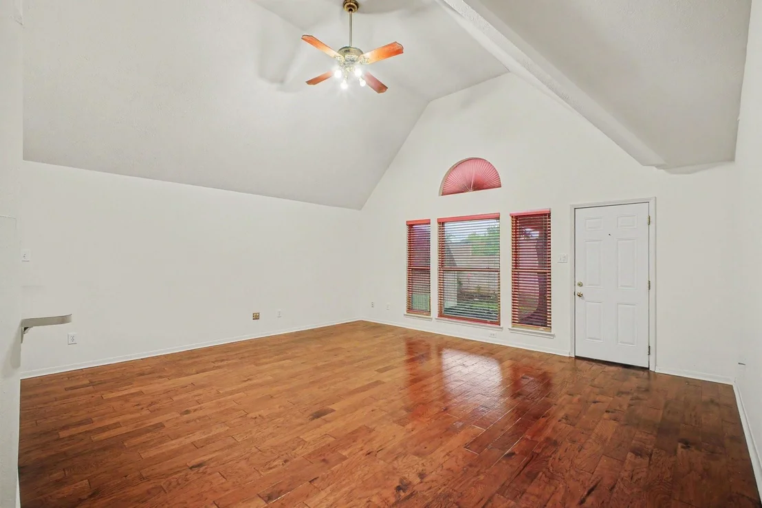 Photo of 3234 Lee Circle