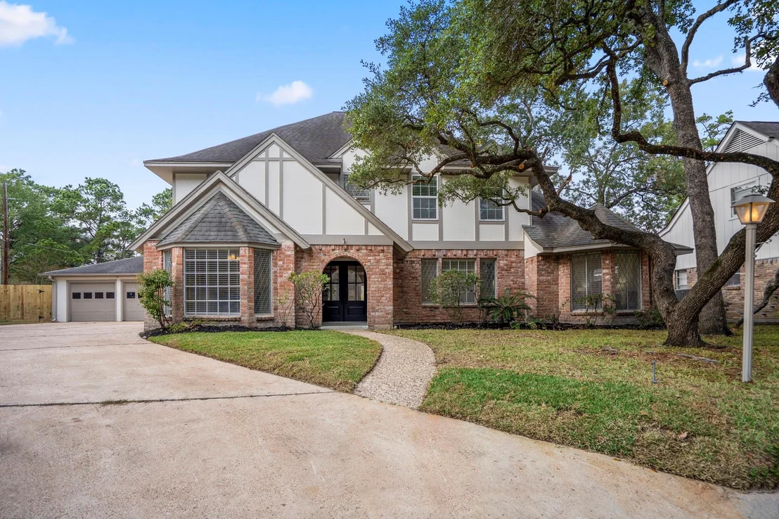 Photo of 8006 Vickridge Lane