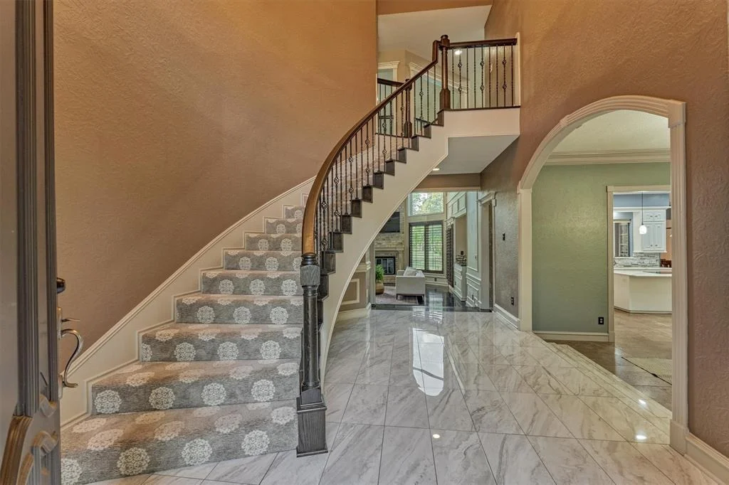 Photo of 24718 Creekview Drive