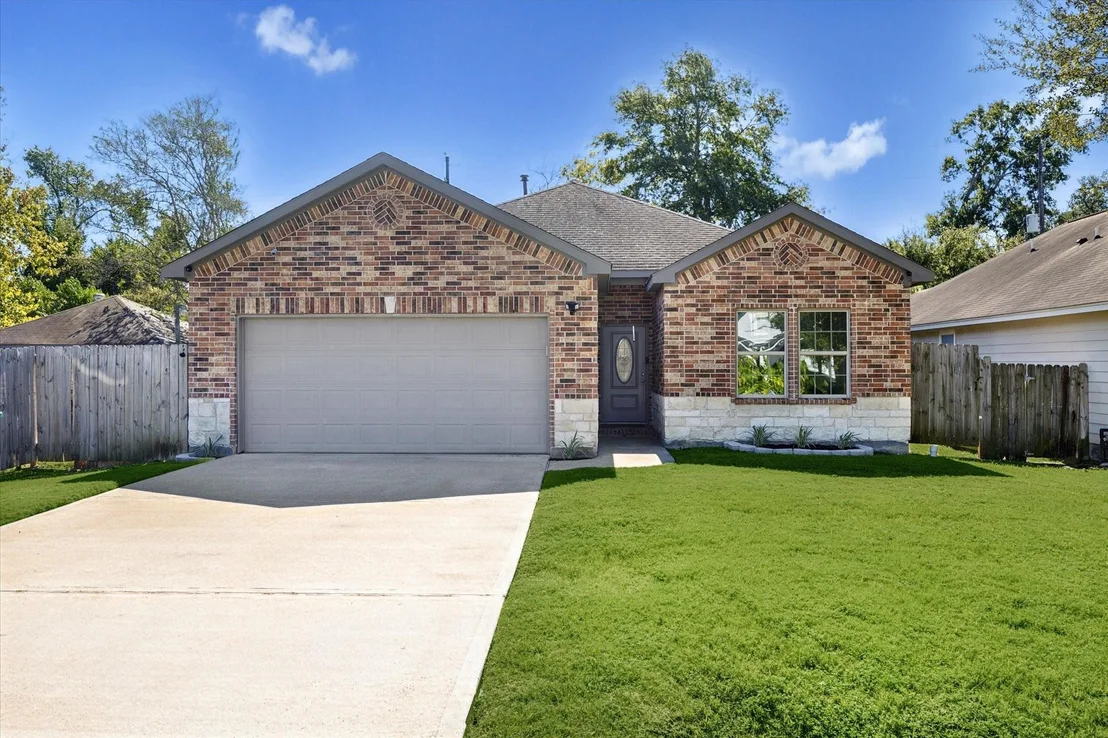 Photo of 10023 Bamboo Road