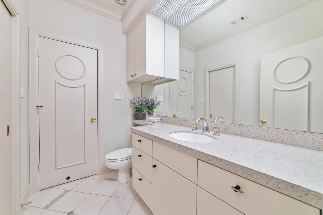 Photo of 2814 Cedar Woods Place