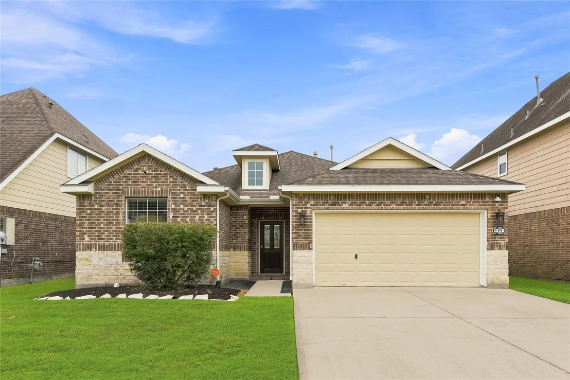 Photo of 4601 Meadow Way Drive