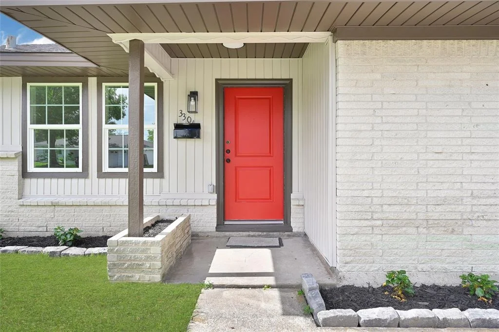 Photo of 3304 Thornwood Drive