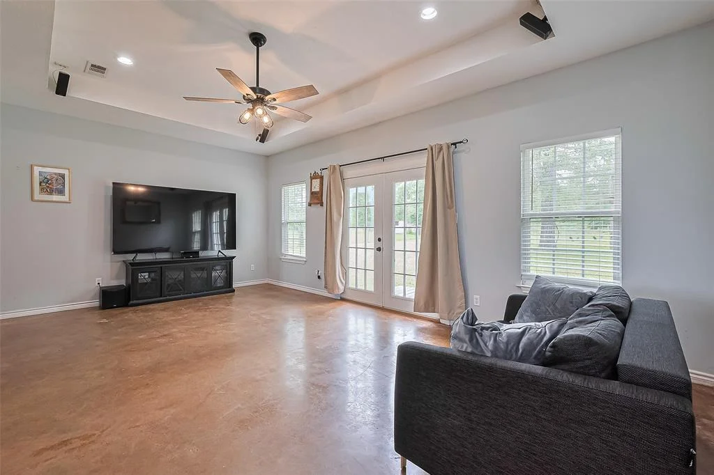 Photo of 5396 Duff Road