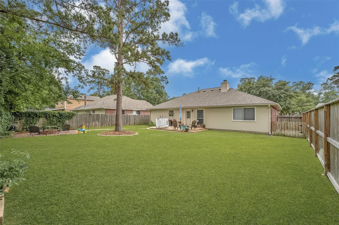 Photo of 22318 Hollybranch Drive